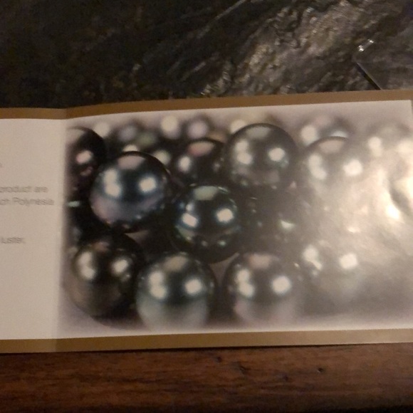 34.6 inches of Genuine TAHITIAN Pearls! 8.5mm to 12 mm, hand knotted! - Picture 8 of 10